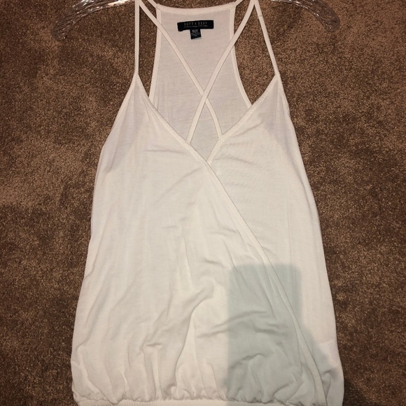 American Eagle soft and sexy cross front tank - Picture 2 of 3